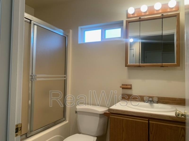 Apartment for rent at 1820 NE Foothill Blvd #B, Grants Pass, OR 97526