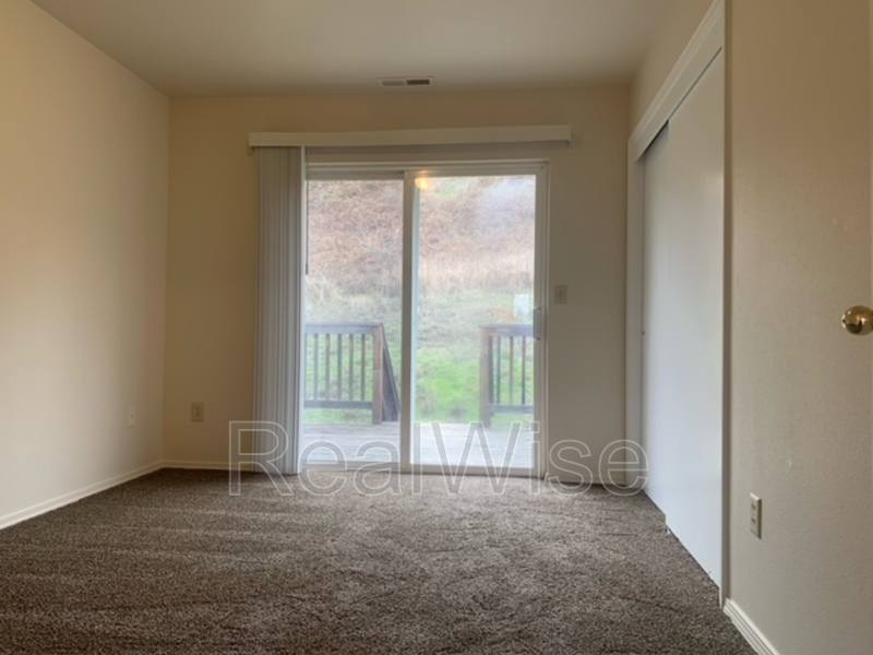 Apartment for rent at 1820 NE Foothill Blvd #B, Grants Pass, OR 97526