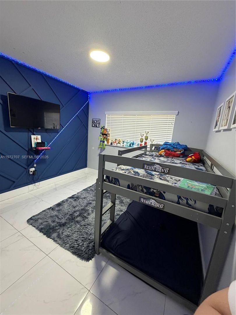 Condo for rent at 7738 W 34th Lane 15-201, Hialeah, FL 33018