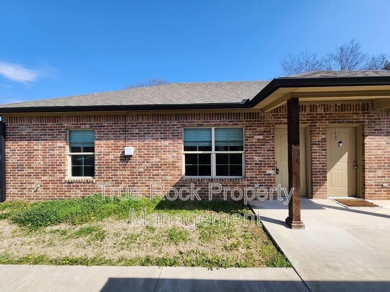 House for rent at 417 E 13th St, Ada, OK 74820