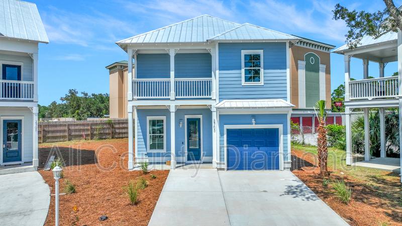 House for rent at 2703 Lagoon Manor Dr, Panama City, FL 32408