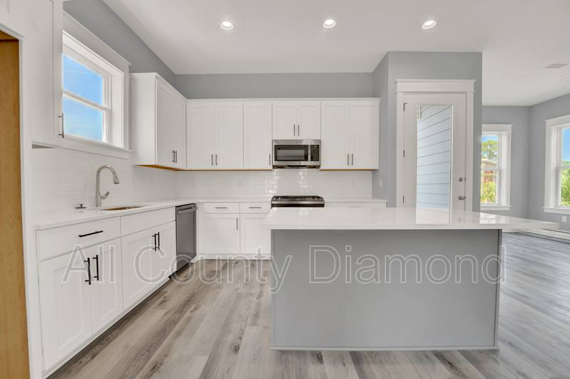 House for rent at 2703 Lagoon Manor Dr, Panama City, FL 32408