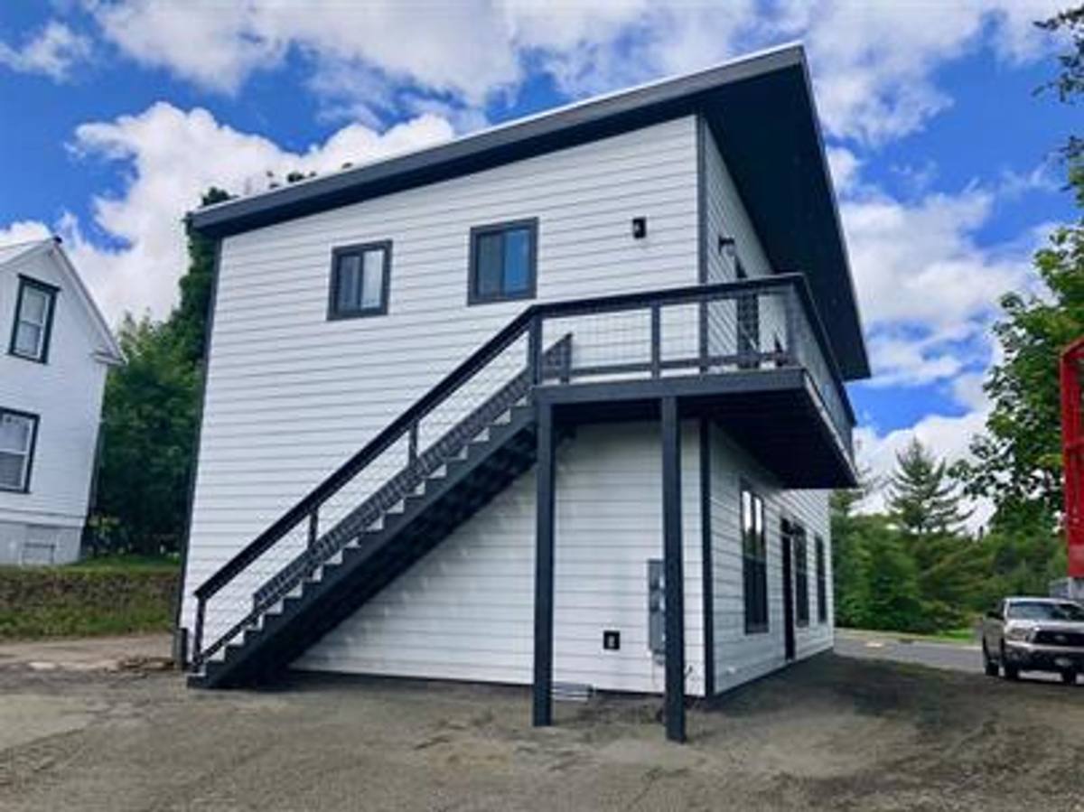 Apartment for rent at 1108 S Main St, Moscow, ID 83843