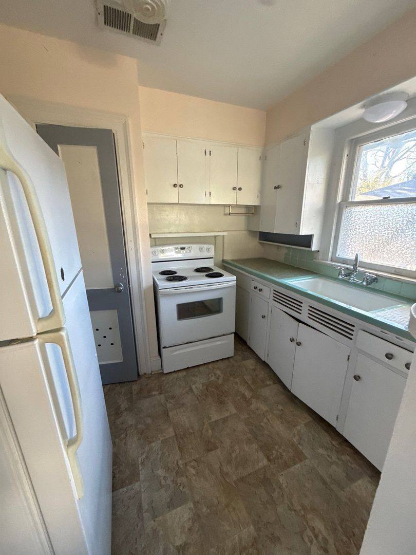 Apartment for rent at 507 E College Ave, Tallahassee, FL 32301