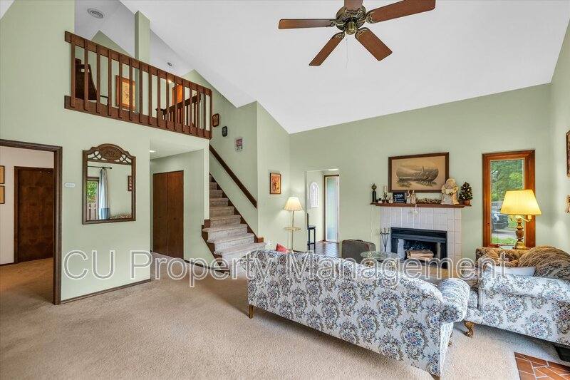 Condo for rent at 1 Lyndhurst Village Court, Savoy, IL 61874