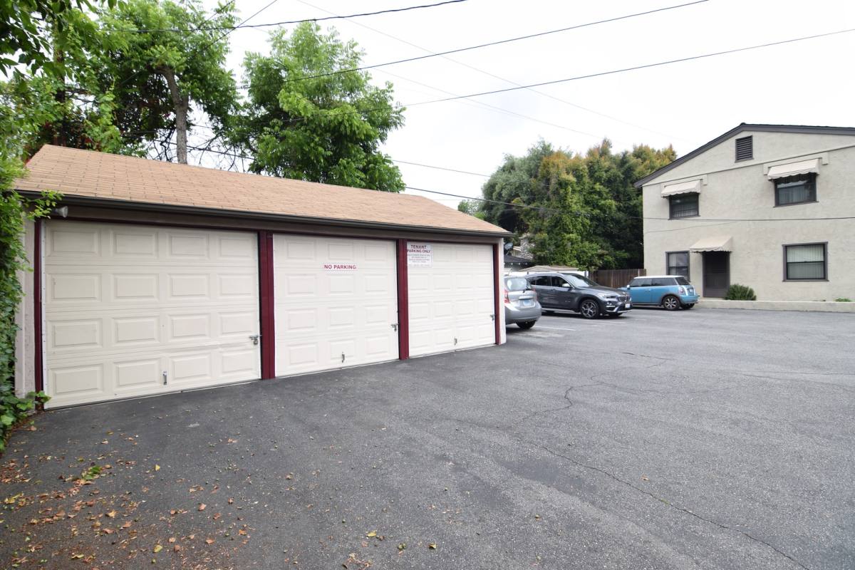 Apartment for rent at 615-627 S El Molino Ave, Pasadena, CA 91106