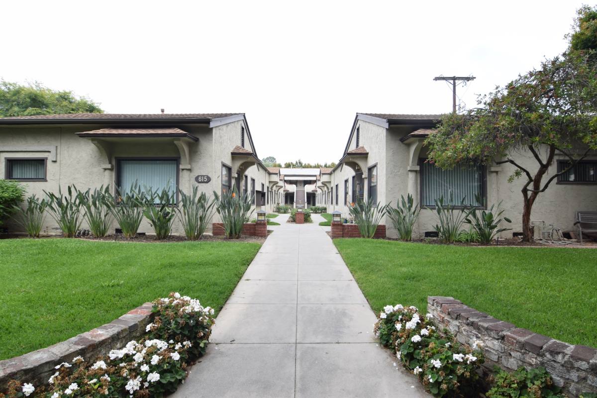 Apartment for rent at 615-627 S El Molino Ave, Pasadena, CA 91106