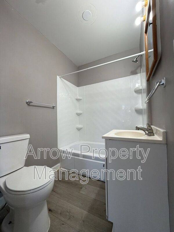 Apartment for rent at 1645 E St #2, Lincoln, NE 68508