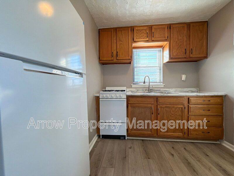 Apartment for rent at 1645 E St #2, Lincoln, NE 68508