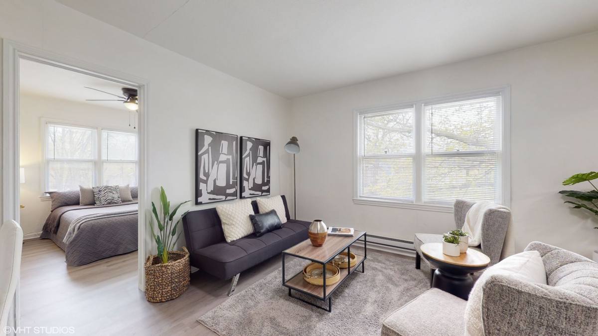 Apartment for rent at 2650 Cottage Grove, Des Moines, IA 50311