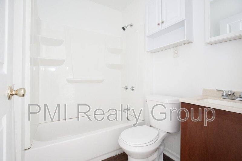 Apartment for rent at 116 Water St #UP, Elyria, OH 44035
