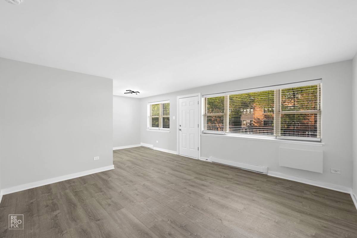 Apartment for rent at 7800 S Shore Dr, Chicago, IL 60649