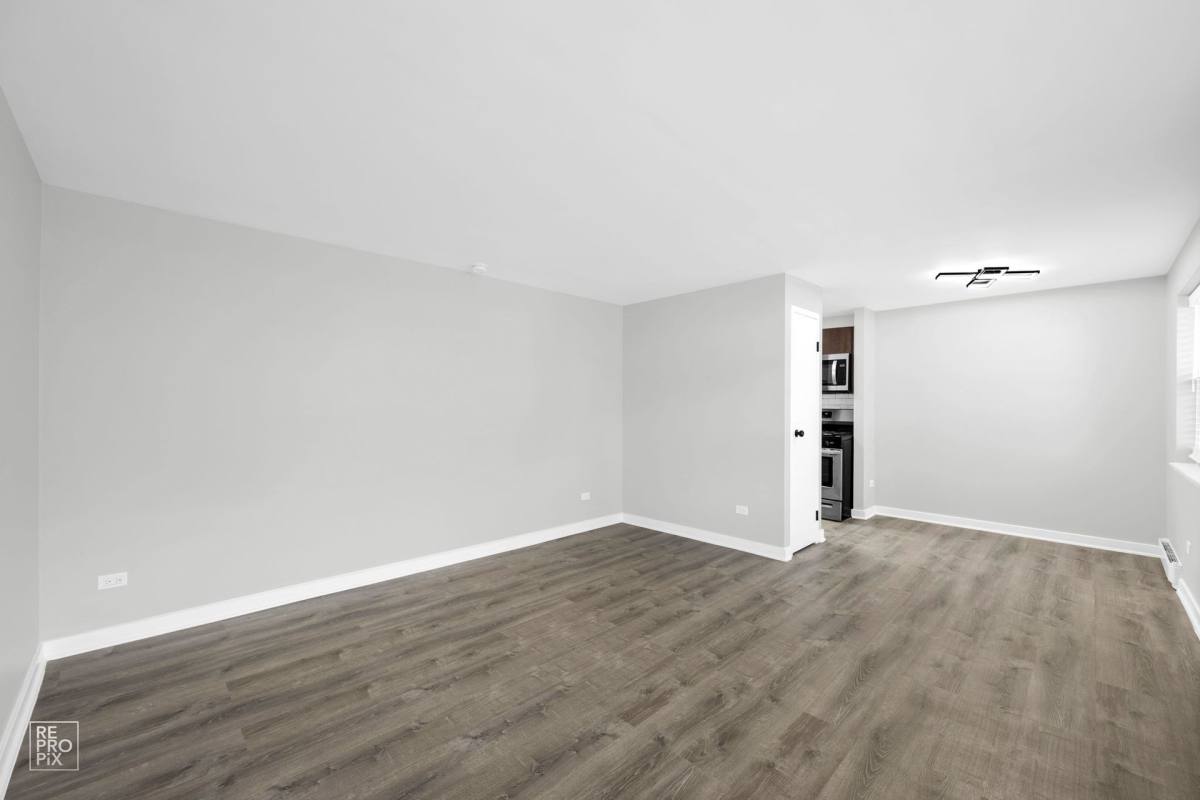 Apartment for rent at 7800 S Shore Dr, Chicago, IL 60649
