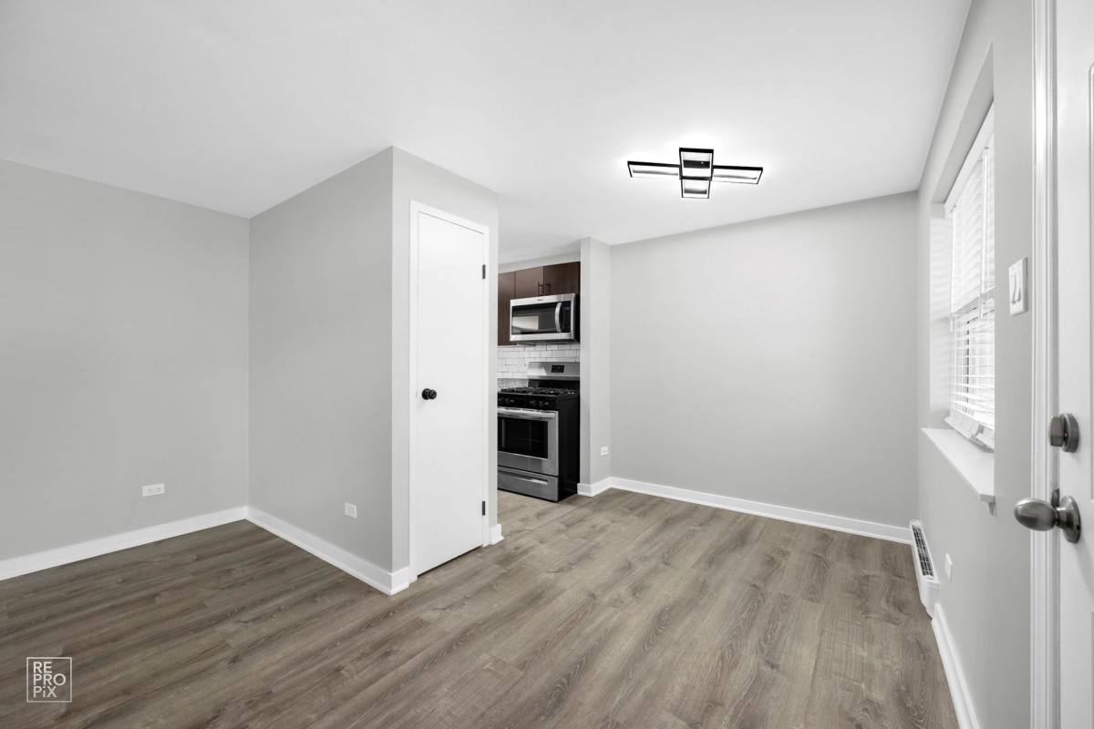 Apartment for rent at 7800 S Shore Dr, Chicago, IL 60649