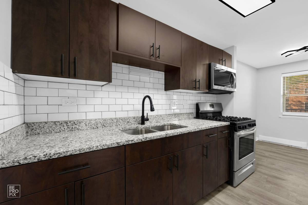 Apartment for rent at 7800 S Shore Dr, Chicago, IL 60649