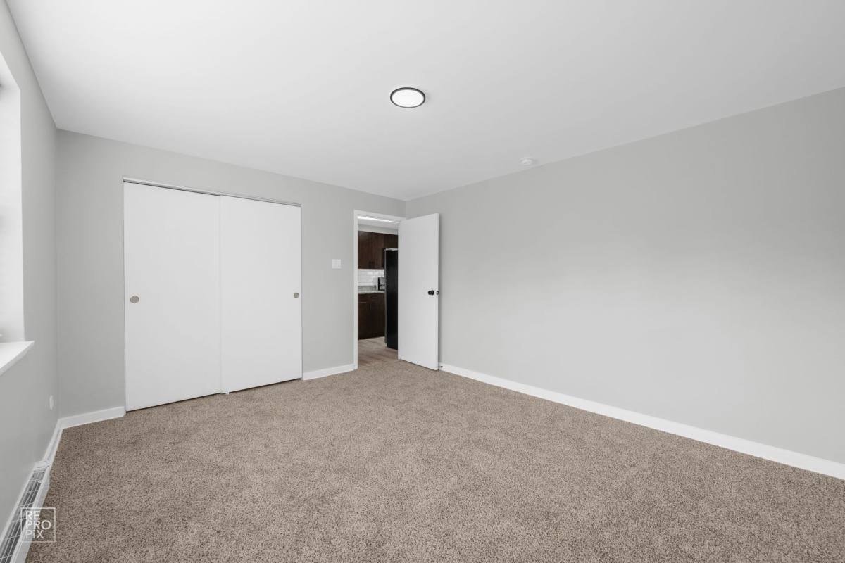 Apartment for rent at 7800 S Shore Dr, Chicago, IL 60649