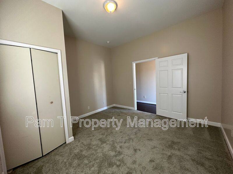 Apartment for rent at 701 Atlanta St, Savannah, GA 31405
