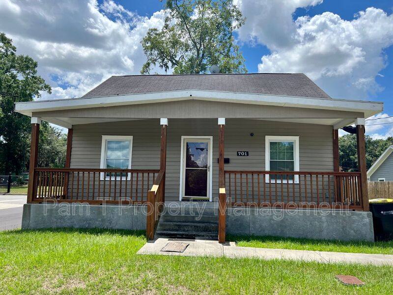 Apartment for rent at 701 Atlanta St, Savannah, GA 31405