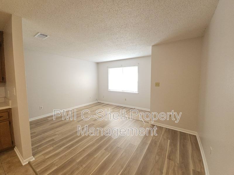 Condo for rent at 6 Clyde St, Pensacola, FL 32503
