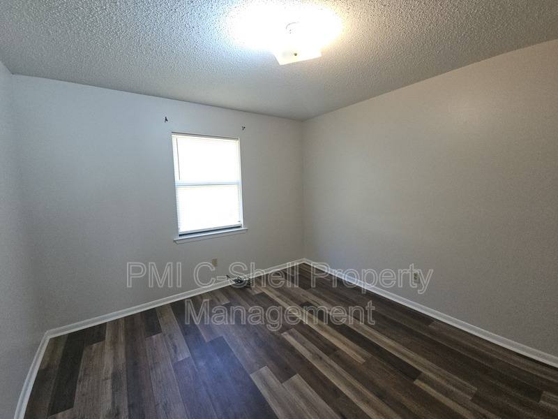 Condo for rent at 6 Clyde St, Pensacola, FL 32503