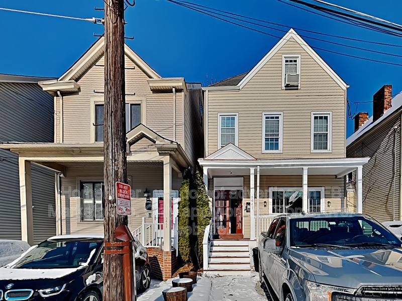 House for rent at 5447 Potter St, Pittsburgh, PA 15232