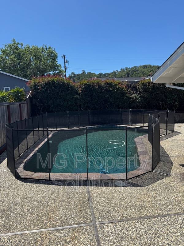 House for rent at 521 Rowland Blvd, Novato, CA 94947