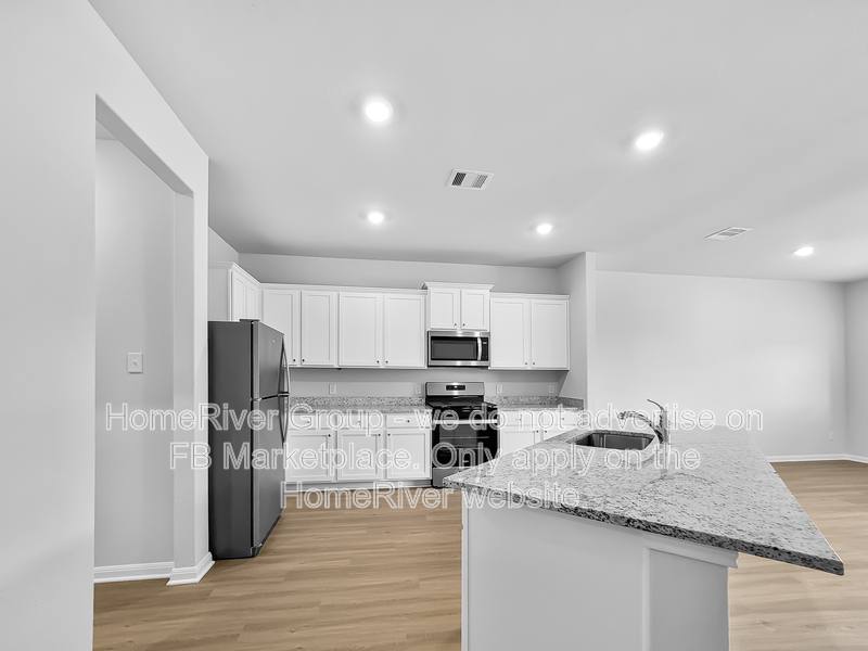 House for rent at 2510 Green Jasper Dr, Rosharon, TX 77583