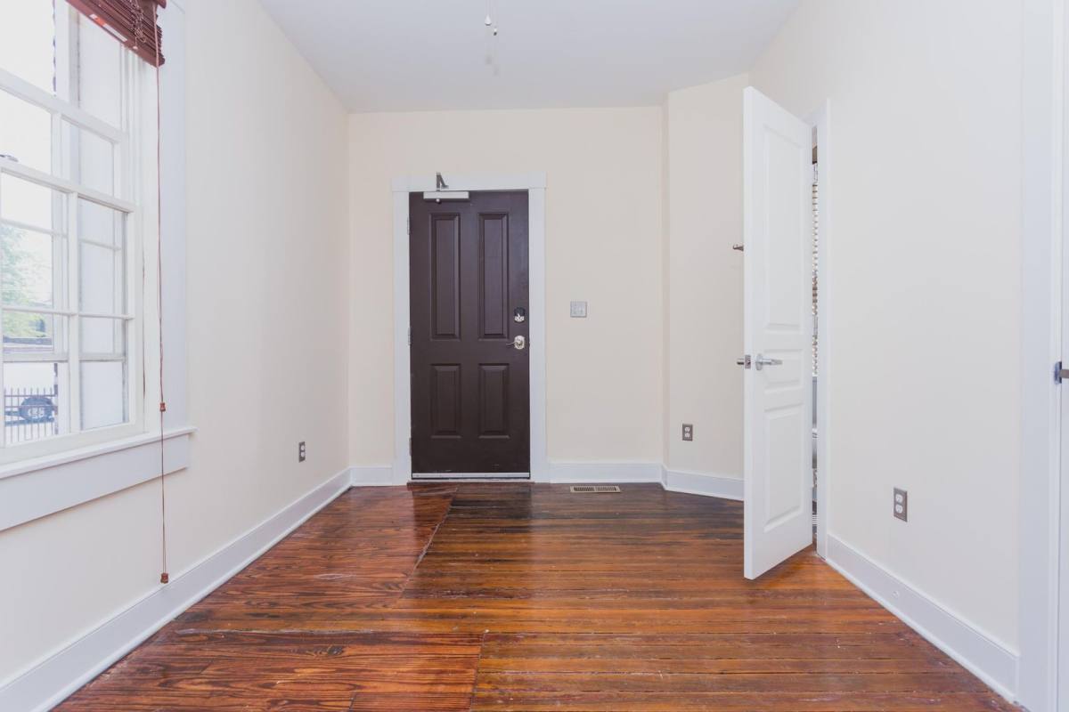 Apartment for rent at 20 W Marshall St #2, Richmond, VA 23220