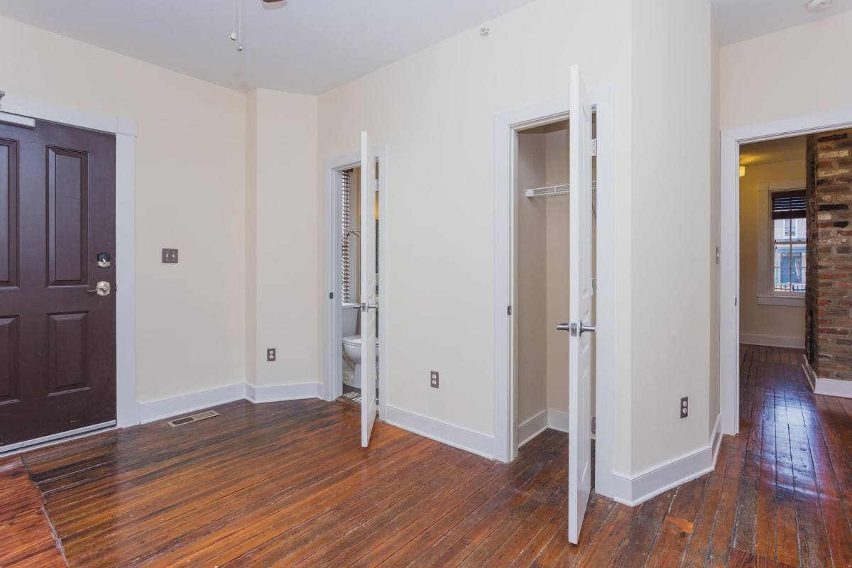 Apartment for rent at 20 W Marshall St #2, Richmond, VA 23220