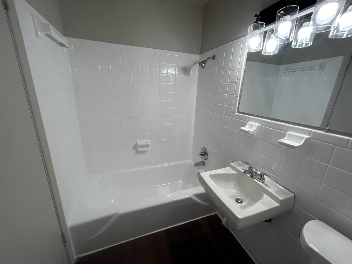 Apartment for rent at 818 W Texas St, Denison, TX 75020