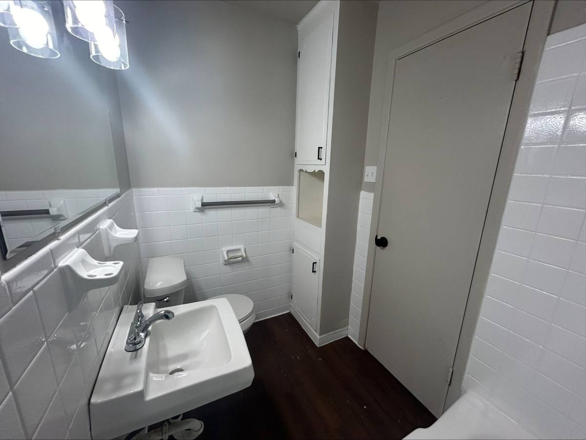 Apartment for rent at 818 W Texas St, Denison, TX 75020