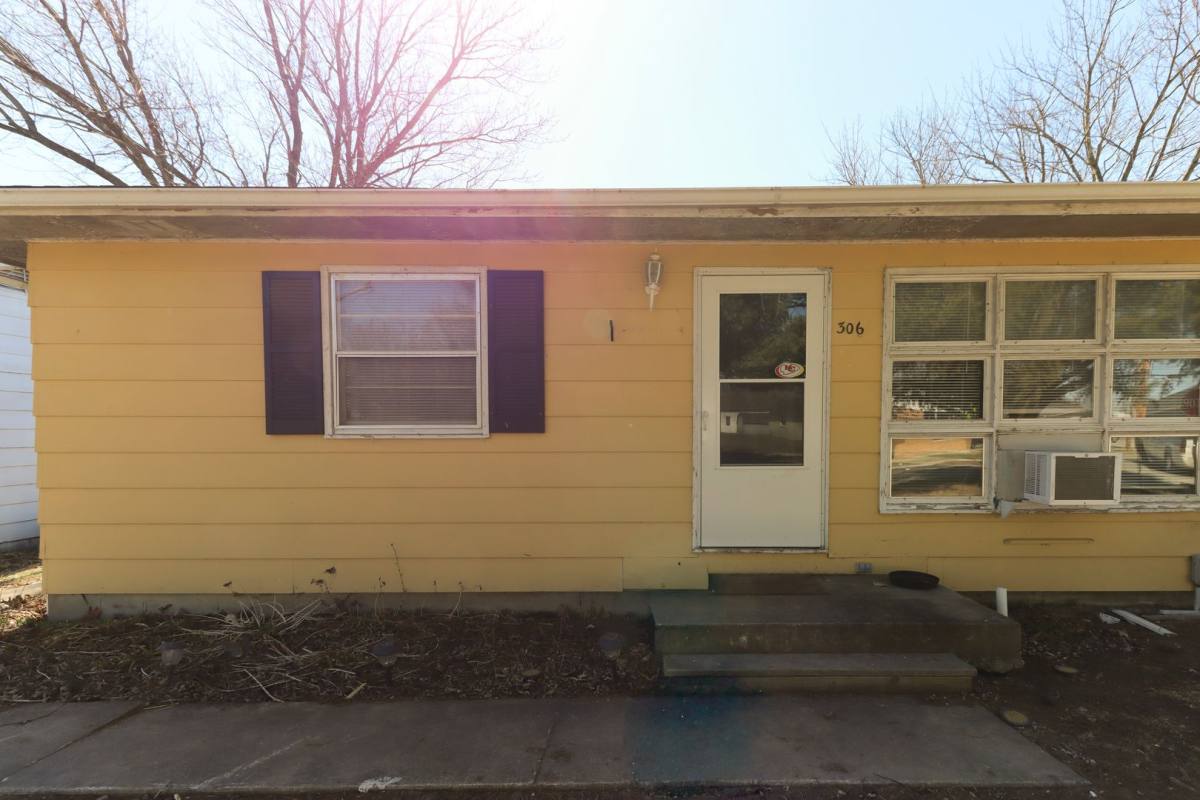 Apartment for rent at 306 E Highway 124, Hallsville, MO 65255