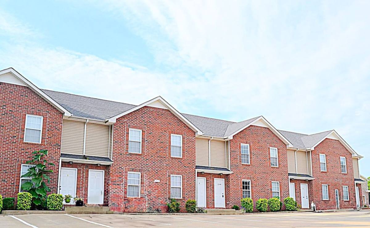 Townhouse for rent at 1217 Ash Ridge Dr E, Clarksville, TN 37042
