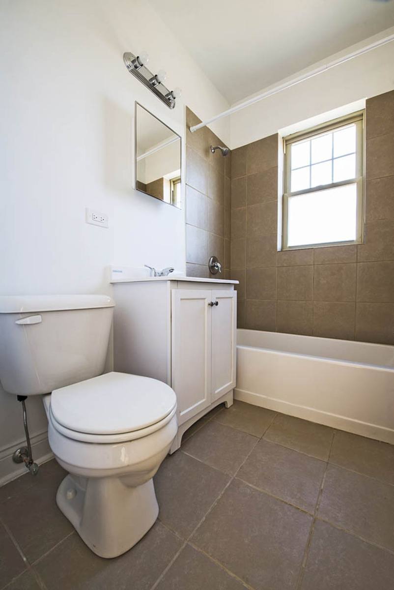 Apartment for rent at 7800-06 S Morgan, Chicago, IL 60620