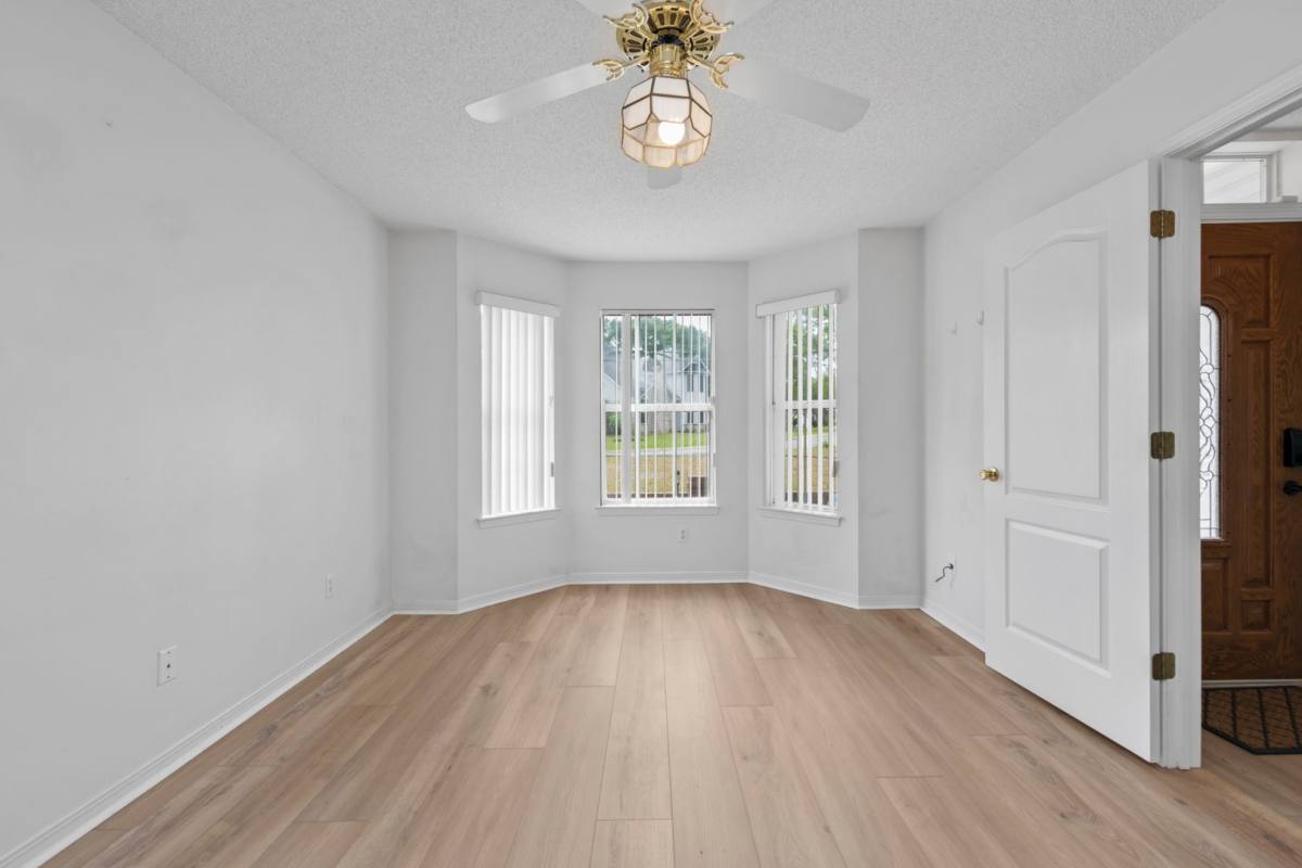 House for rent at 6740 Scott's Place, Pensacola, FL 32526