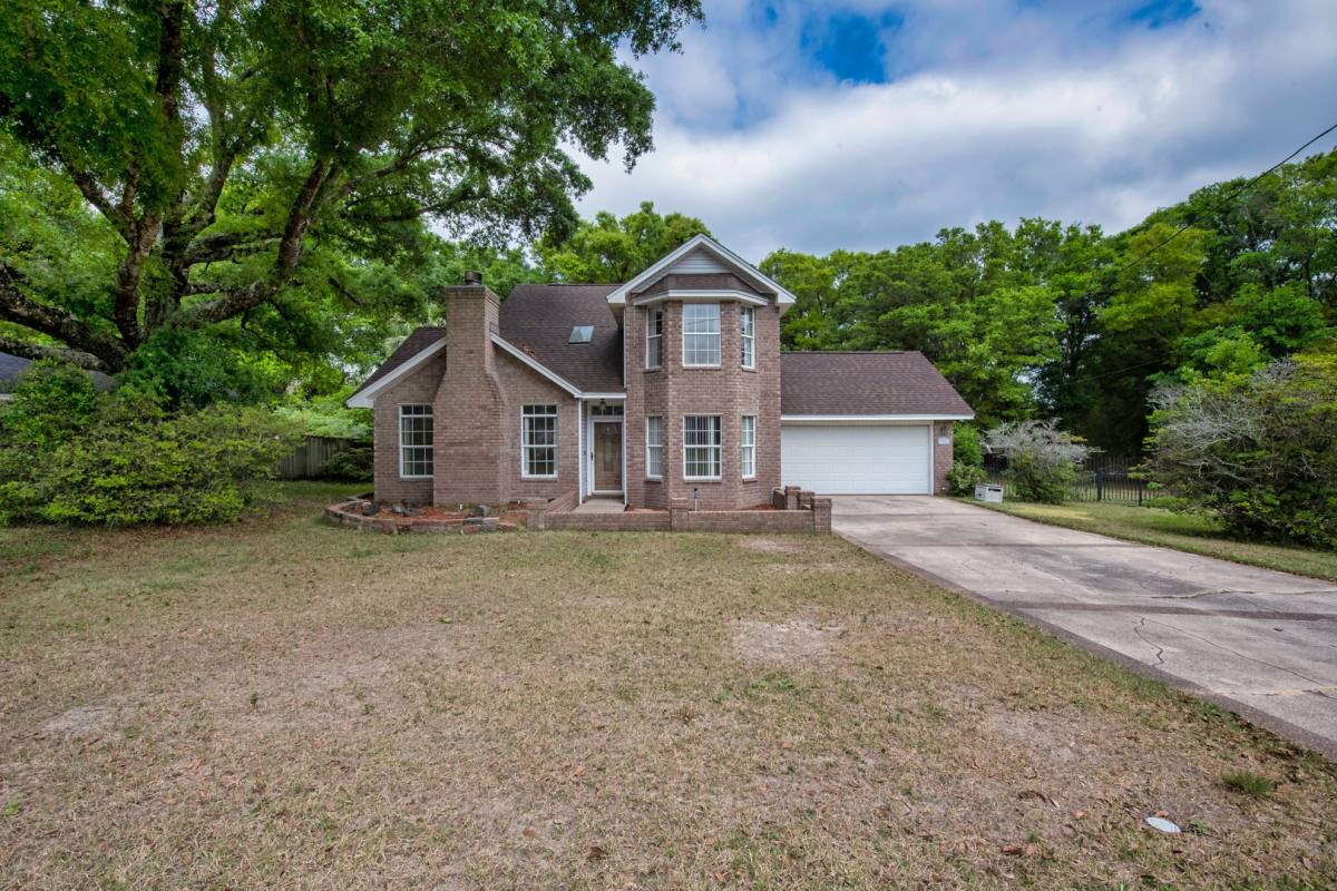 House for rent at 6740 Scott's Place, Pensacola, FL 32526
