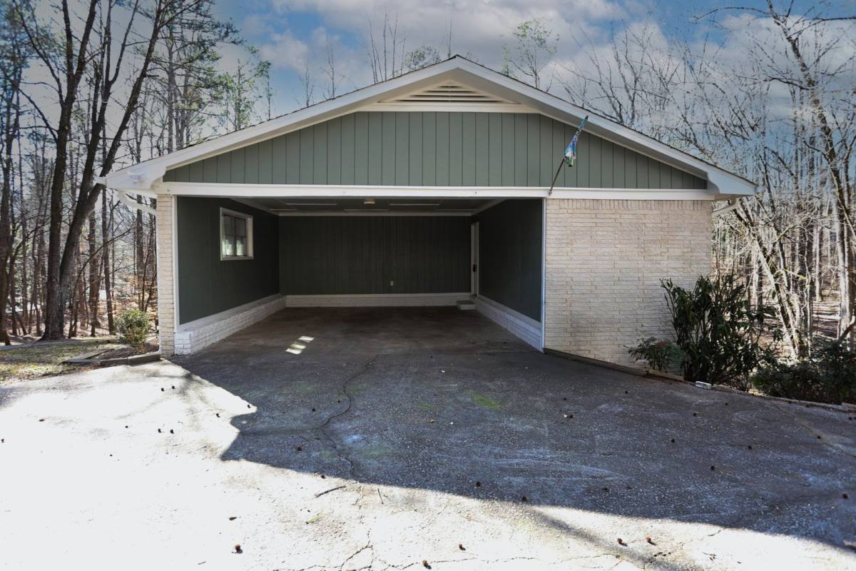 House for rent at 3165 Laura Lane, Douglasville, GA 30135