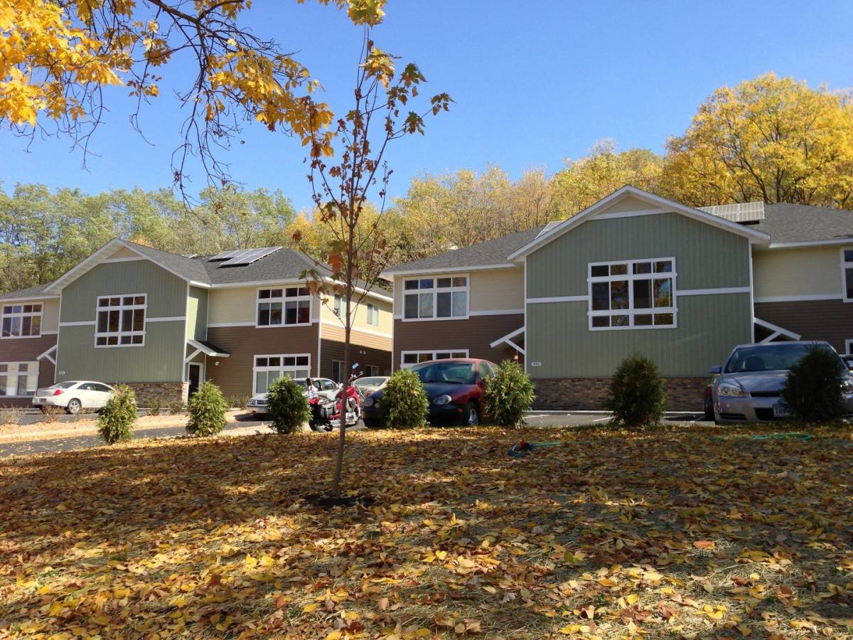 Apartment for rent at 422 James Ave, Mankato, MN 56001