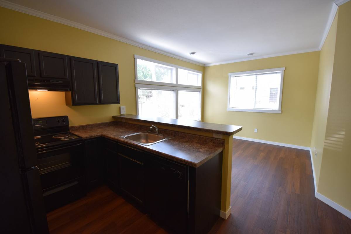 Apartment for rent at 422 James Ave, Mankato, MN 56001