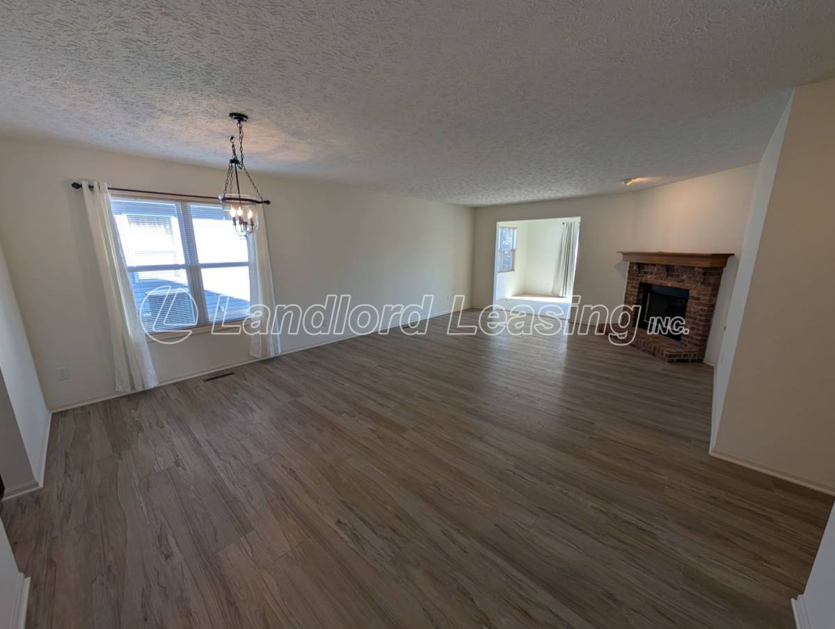 House for rent at 1417 Hollow Wood Lane, Avon, OH 44011