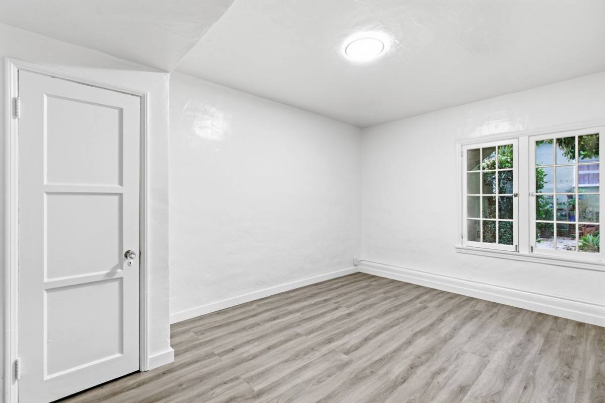 Apartment for rent at 2401 20th St, Santa Monica, CA 90405