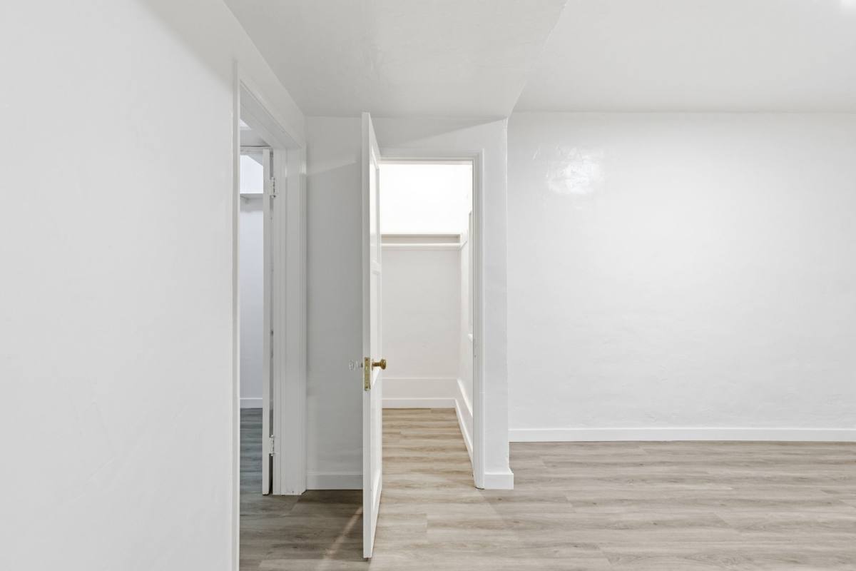 Apartment for rent at 2401 20th St, Santa Monica, CA 90405