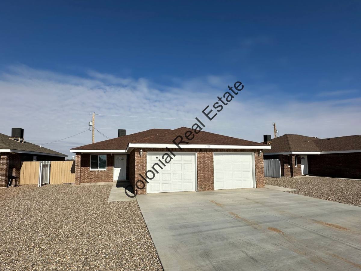 Townhouse for rent at 1700 W 12 St, Clovis, NM 88101