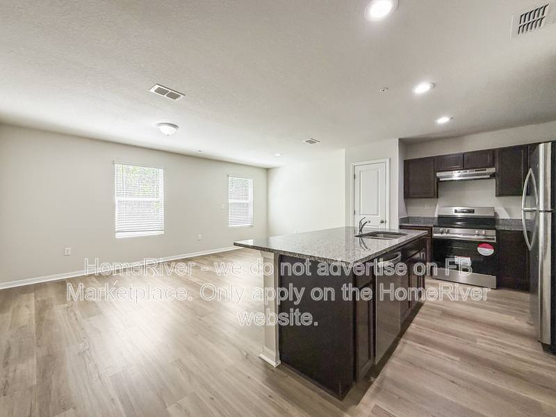 Apartment for rent at 7656 Mailes Court #202, Jacksonville, FL 32210