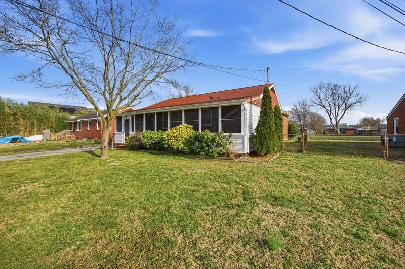 House for rent at 1210 Pansy St, Hampton, VA 23663
