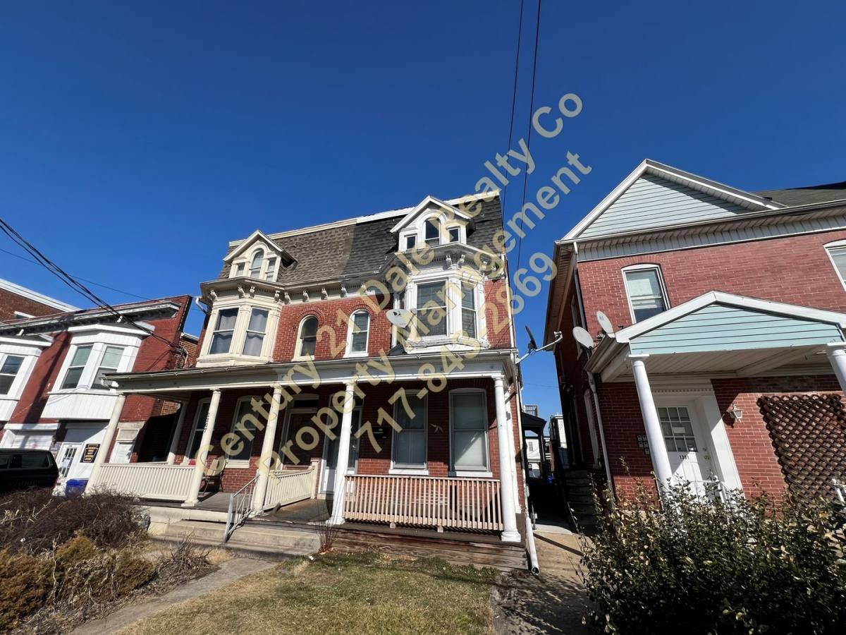 Apartment for rent at 1305 N George St, York, PA 17404
