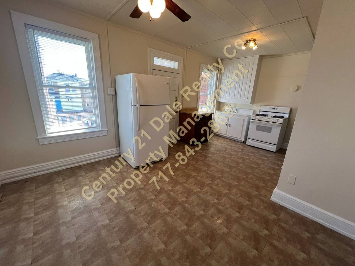 Apartment for rent at 1305 N George St, York, PA 17404
