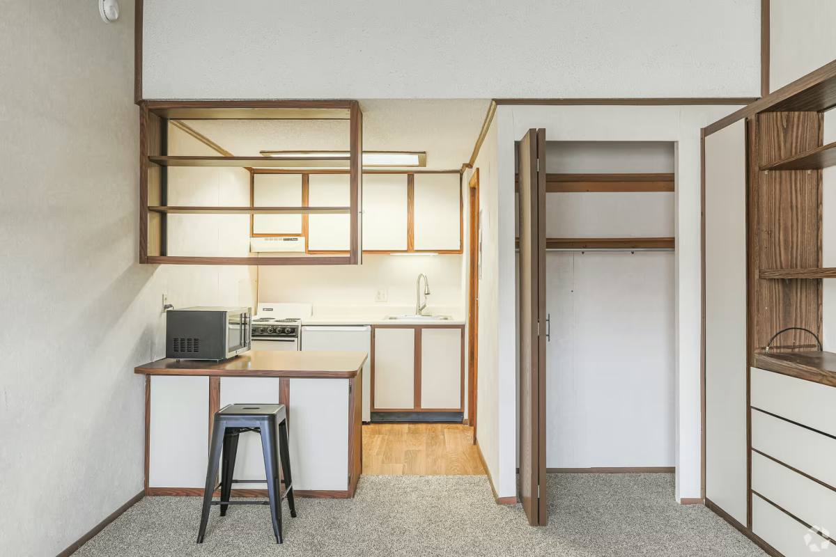 Apartment for rent at 3205 Brunswick St, Danville, IL 61832