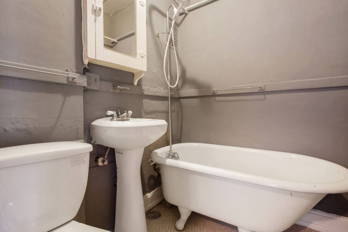 Apartment for rent at 3743-3749 Washington St, Kansas City, MO 64111