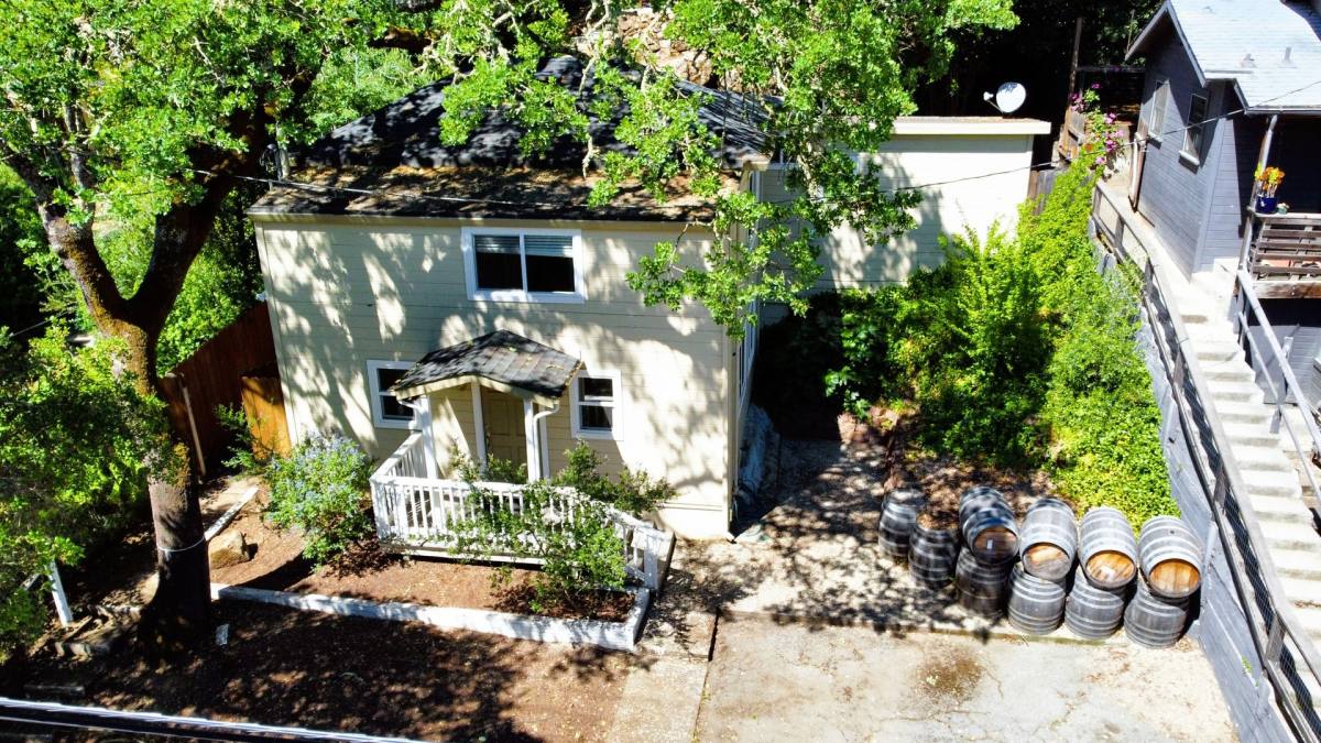 Apartment for rent at 17353 Park Ave, Sonoma, CA 95476